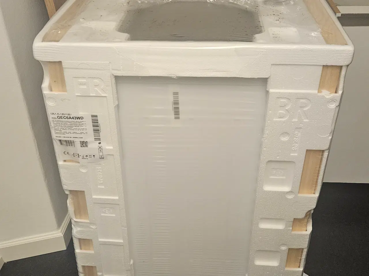 Billede 1 - HELT NY/UÅBNET Gorenje ovn