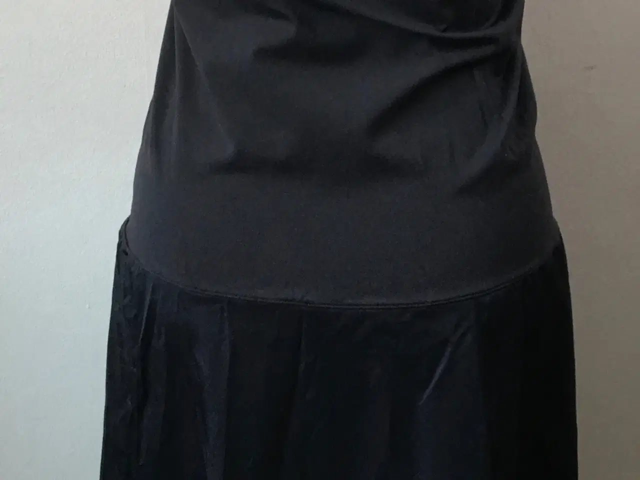 Billede 3 - Wolford, kjole, str XL