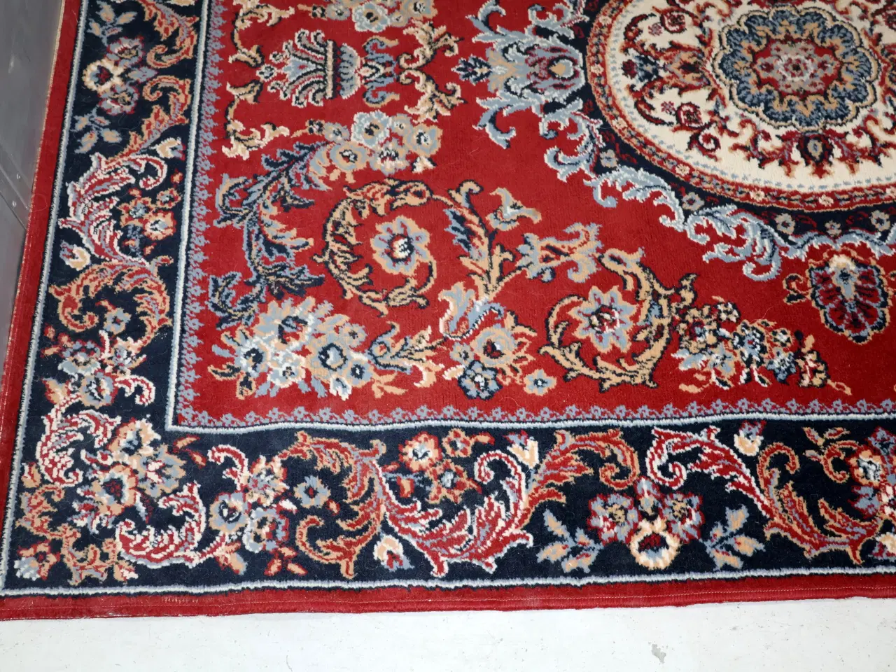 Billede 3 -  Tæppe mål ca 225*160cm. 