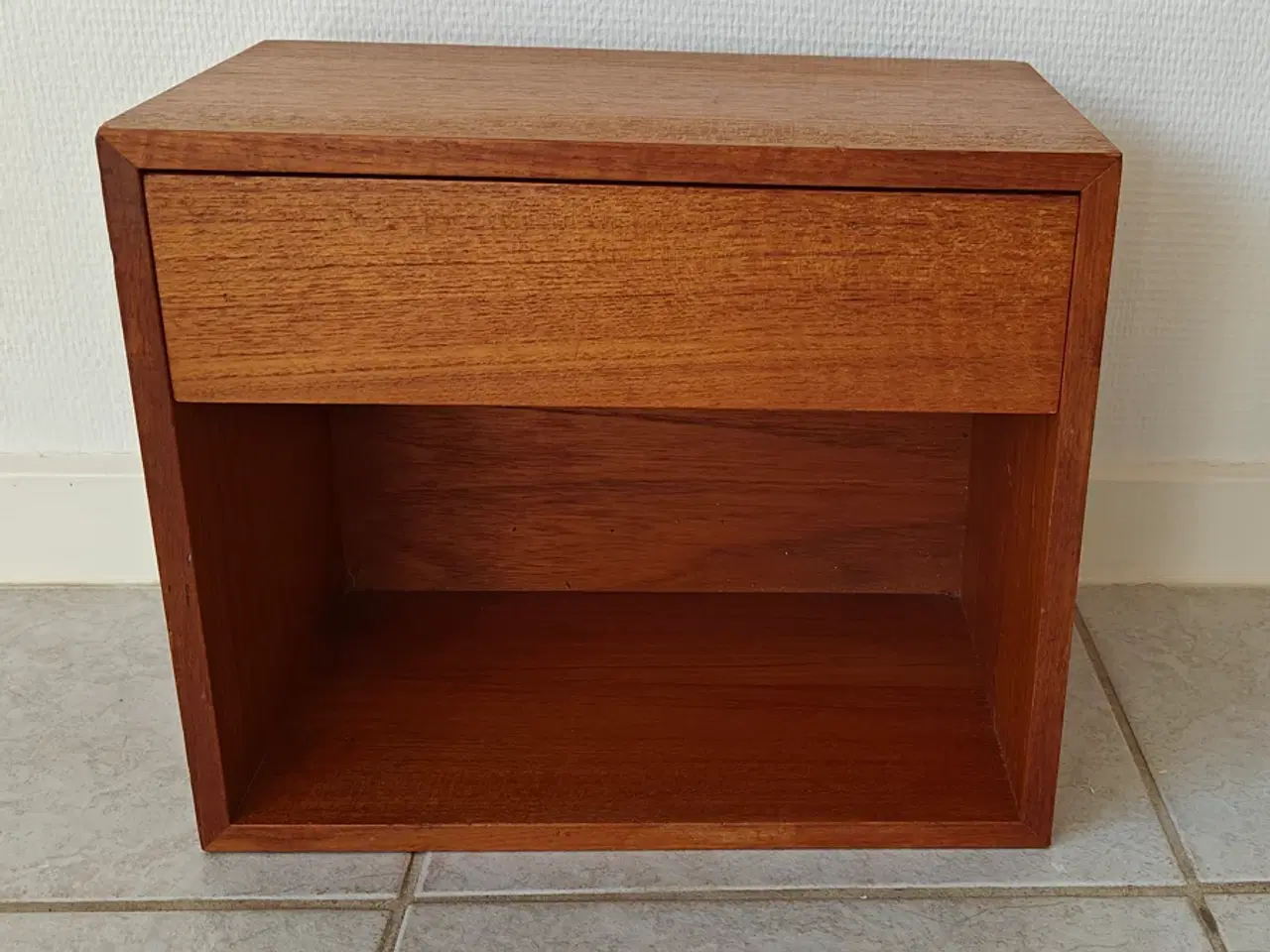 Billede 1 - Teak Senggebord eller entremøbel