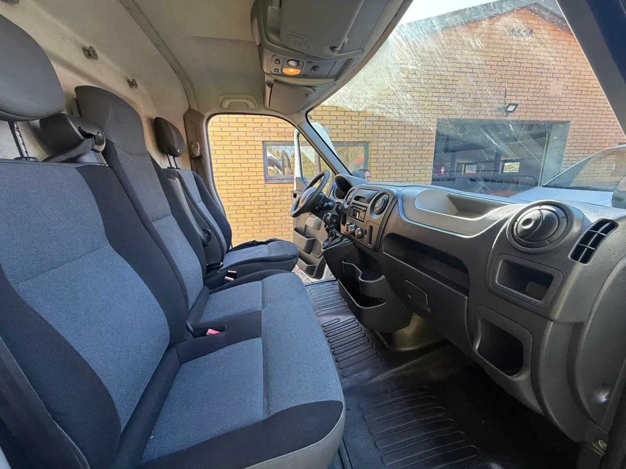 Billede 13 - Nissan nv400 dci lav km 