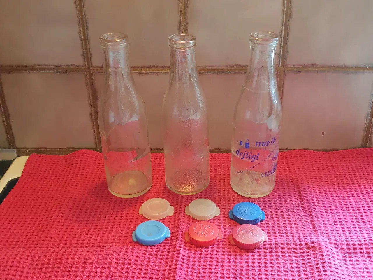 Billede 1 - Mælkeflasker og kapsler