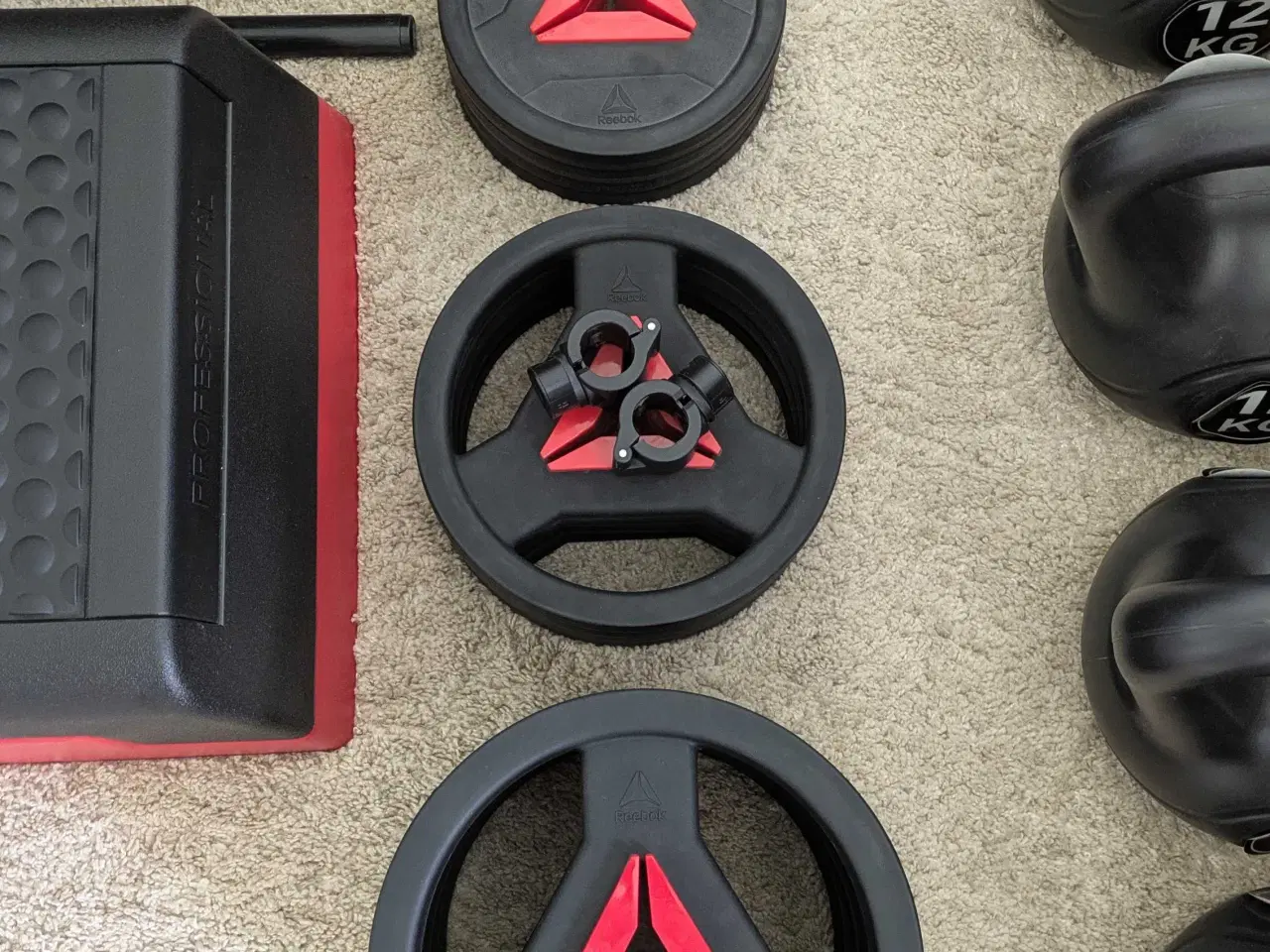 Billede 5 -  Reebok delta 2 x 20kg + stepbænk + kettlebells
