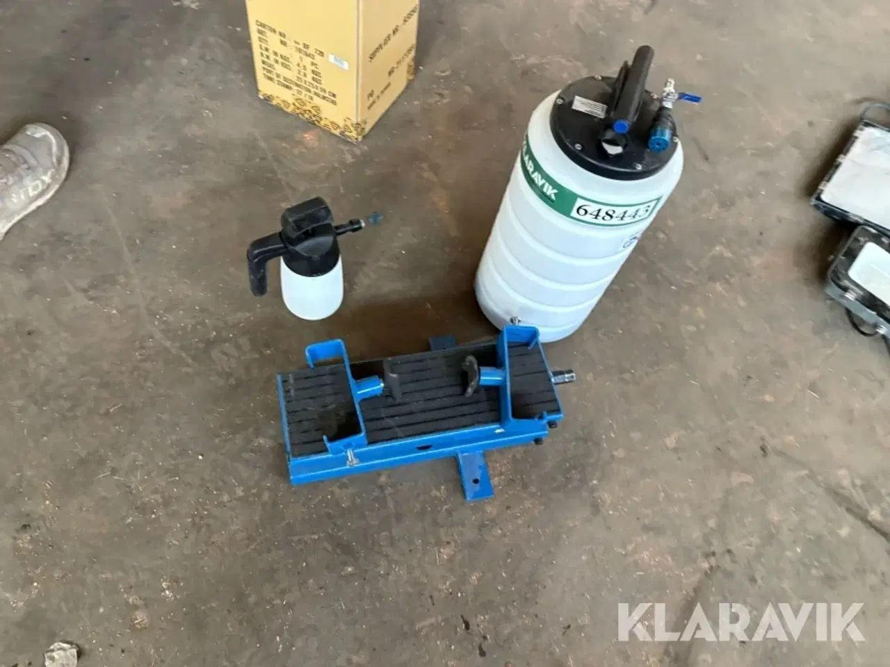 Billede 3 - Bilpleje lot, oliesuger  samt motorløfte-/motorstøttebjælke i stål.