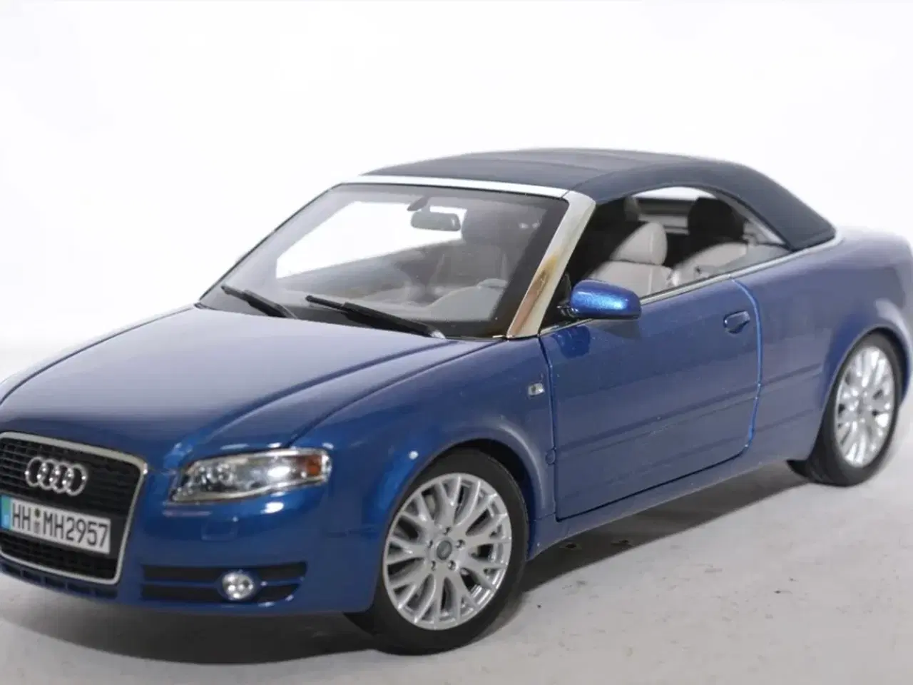 Billede 1 - 1:18 Audi A4 B6 Cabriolet