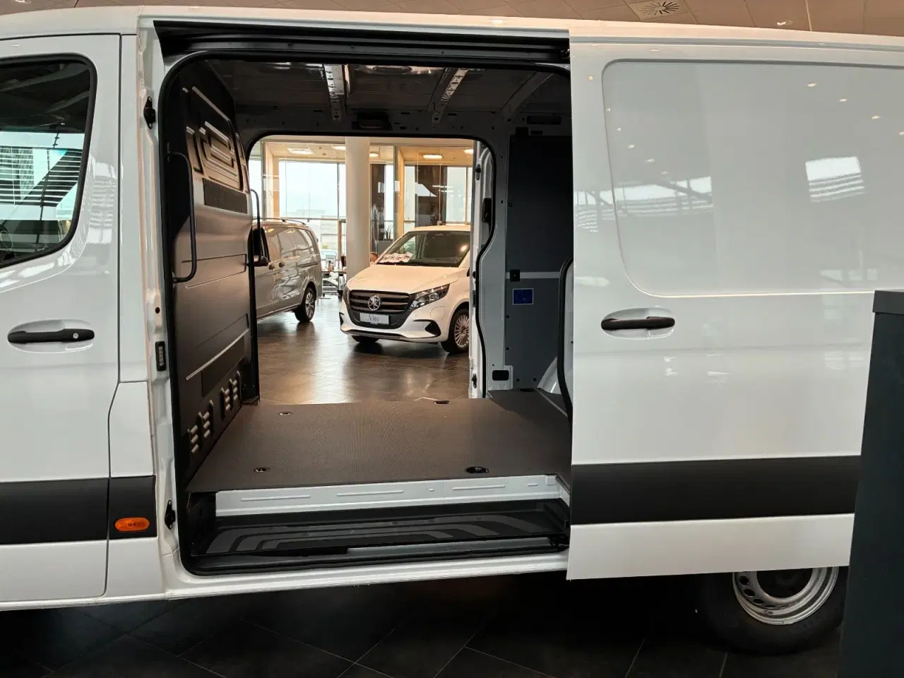 Billede 3 - Mercedes Sprinter 317 2,0 CDi A2 Kassevogn PRO RWD