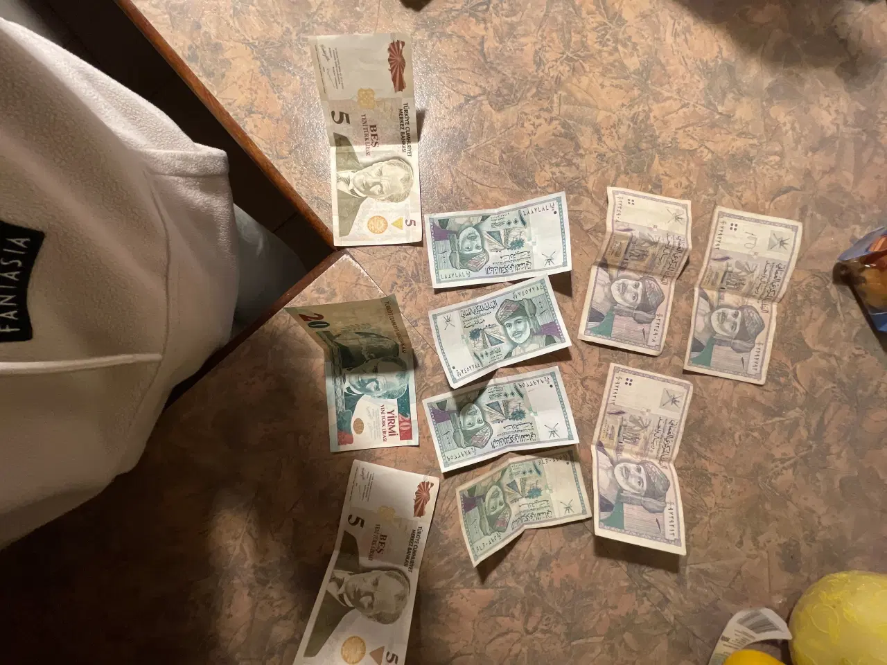 Billede 1 - Omanske penge