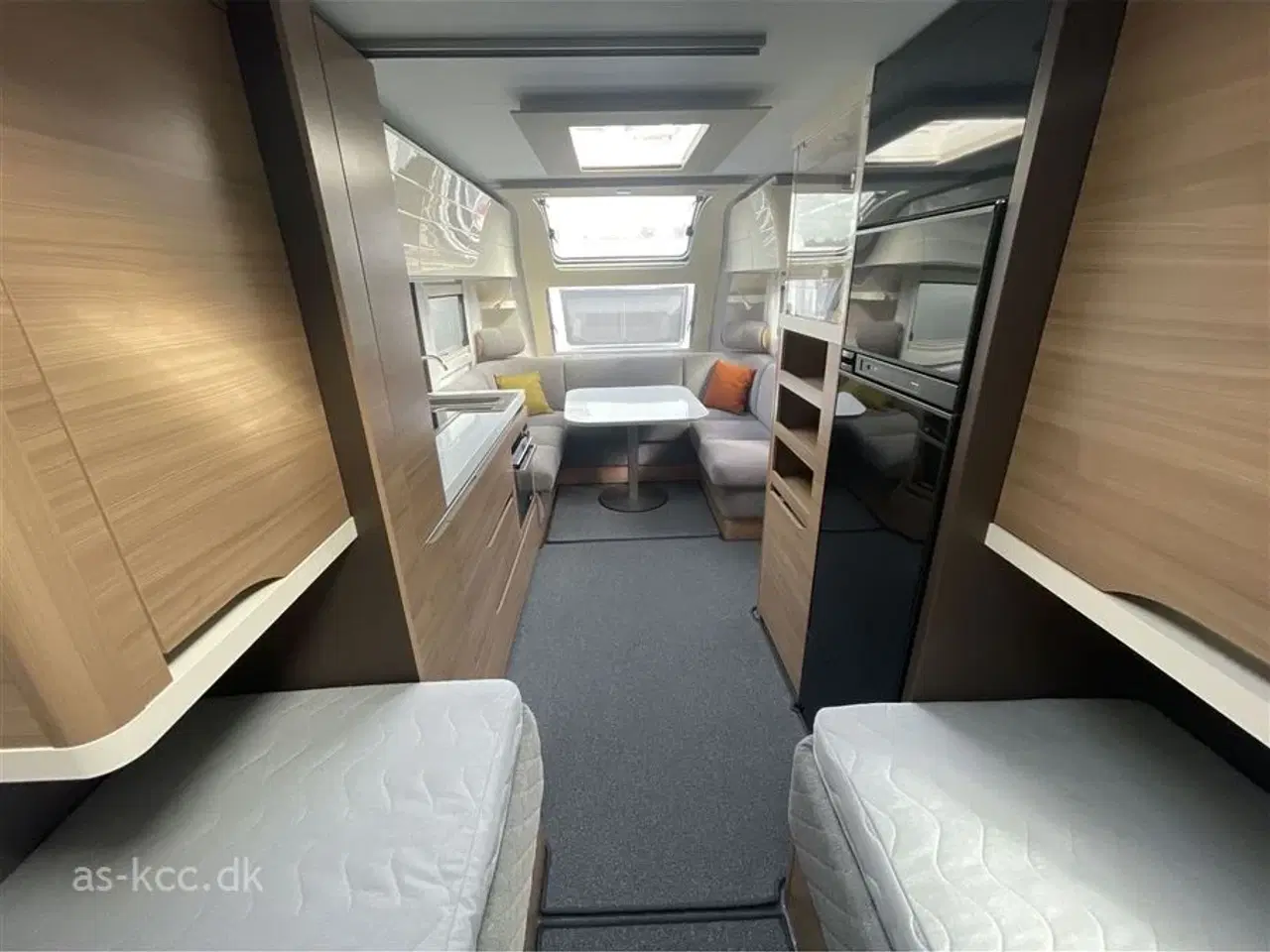 Billede 10 - 2019 - Adria Alpina 613 UT   Adria Alpina 613 UT Alde Centralvarme og enkelte senge