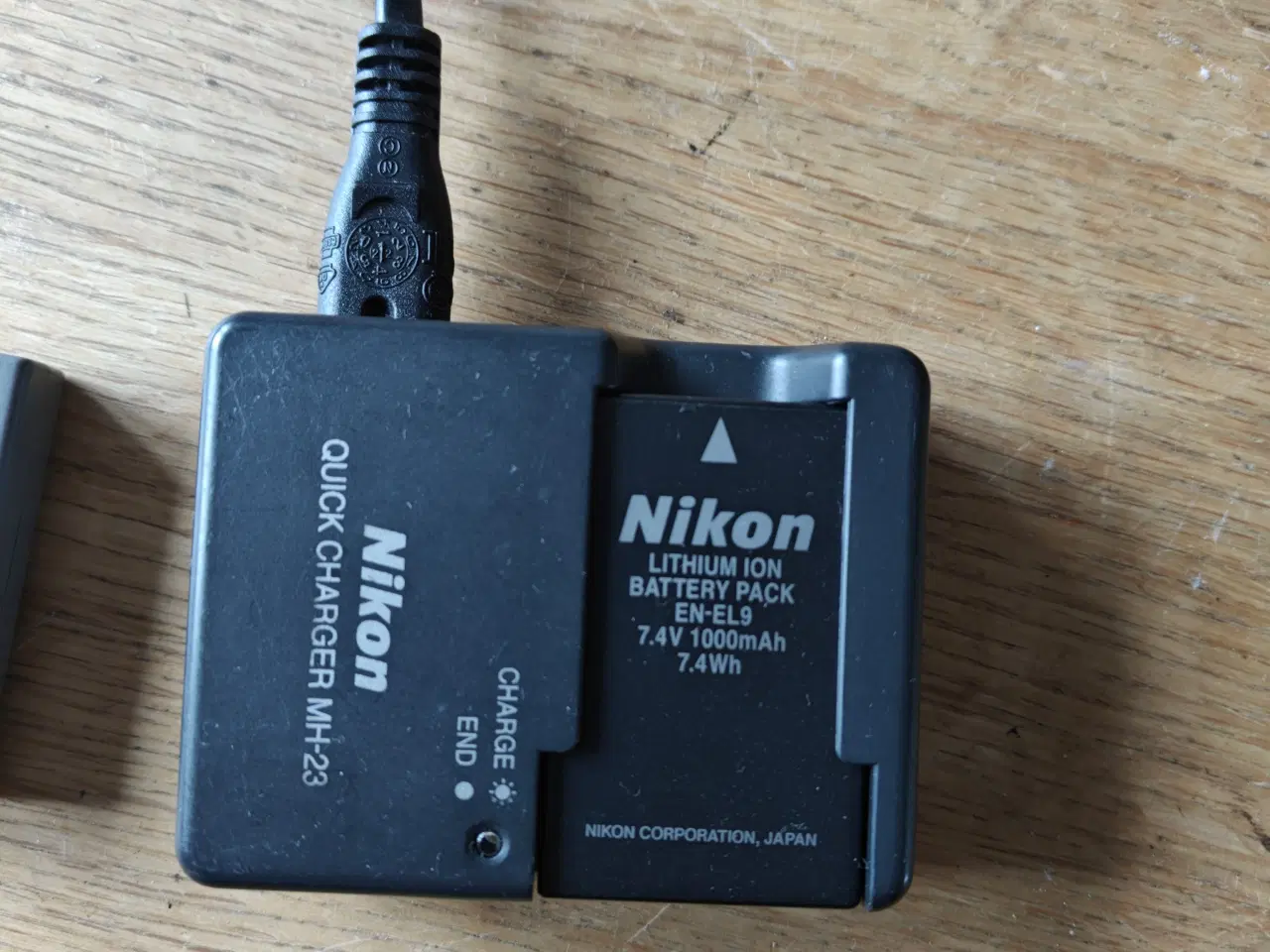 Billede 3 - Nikon MH-23 oplader + 2 stk. brugte batterier EN-E