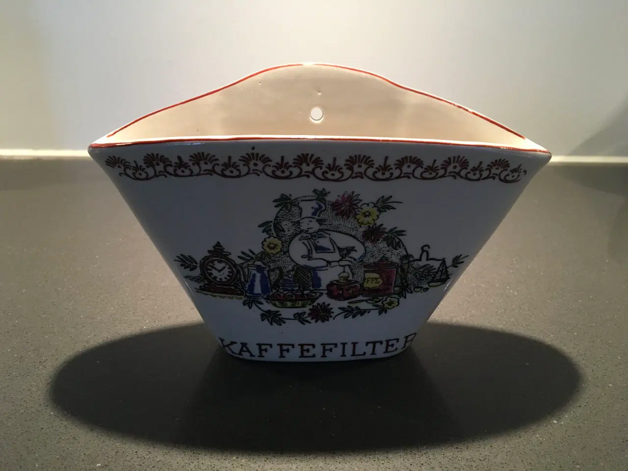 Billede 7 - Flot Kaffefilterholder i porcelæn, Aksini
