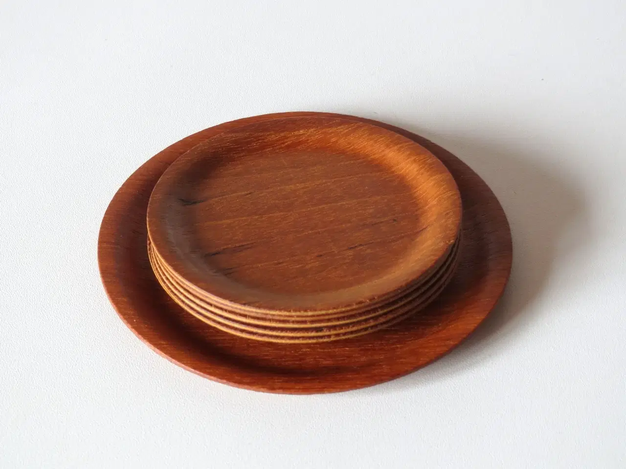 Billede 2 - Coastere i presset teaktræ