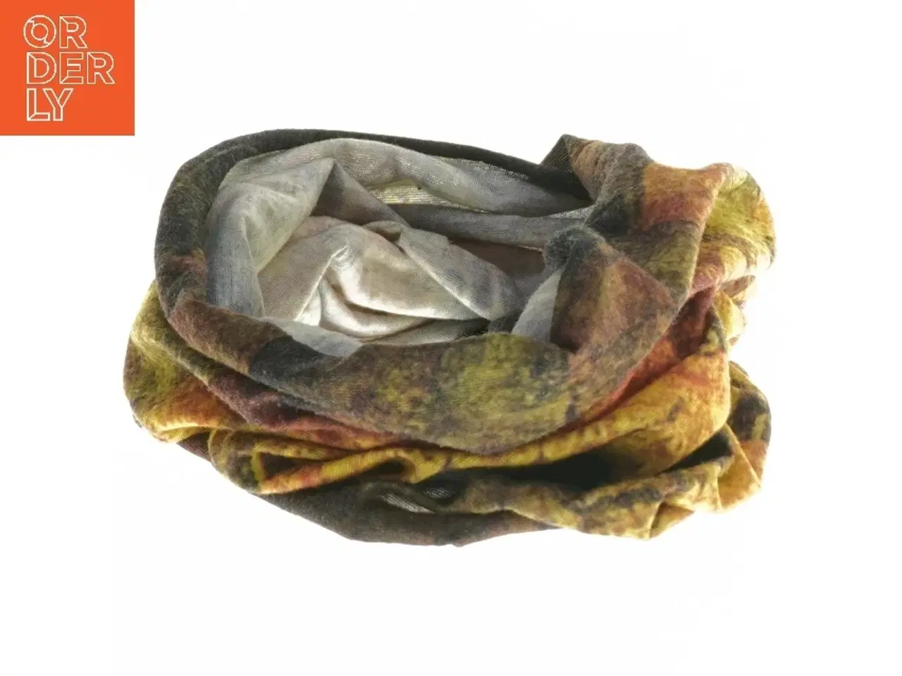 Billede 2 - Halsedisse med farvet mønster (str. 44x26 cm)