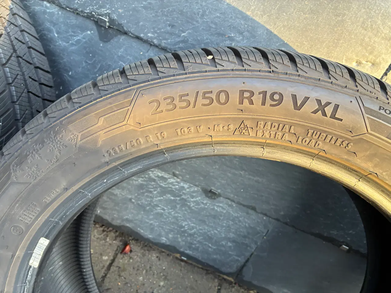Billede 2 - 235/50-19 v. xl 103