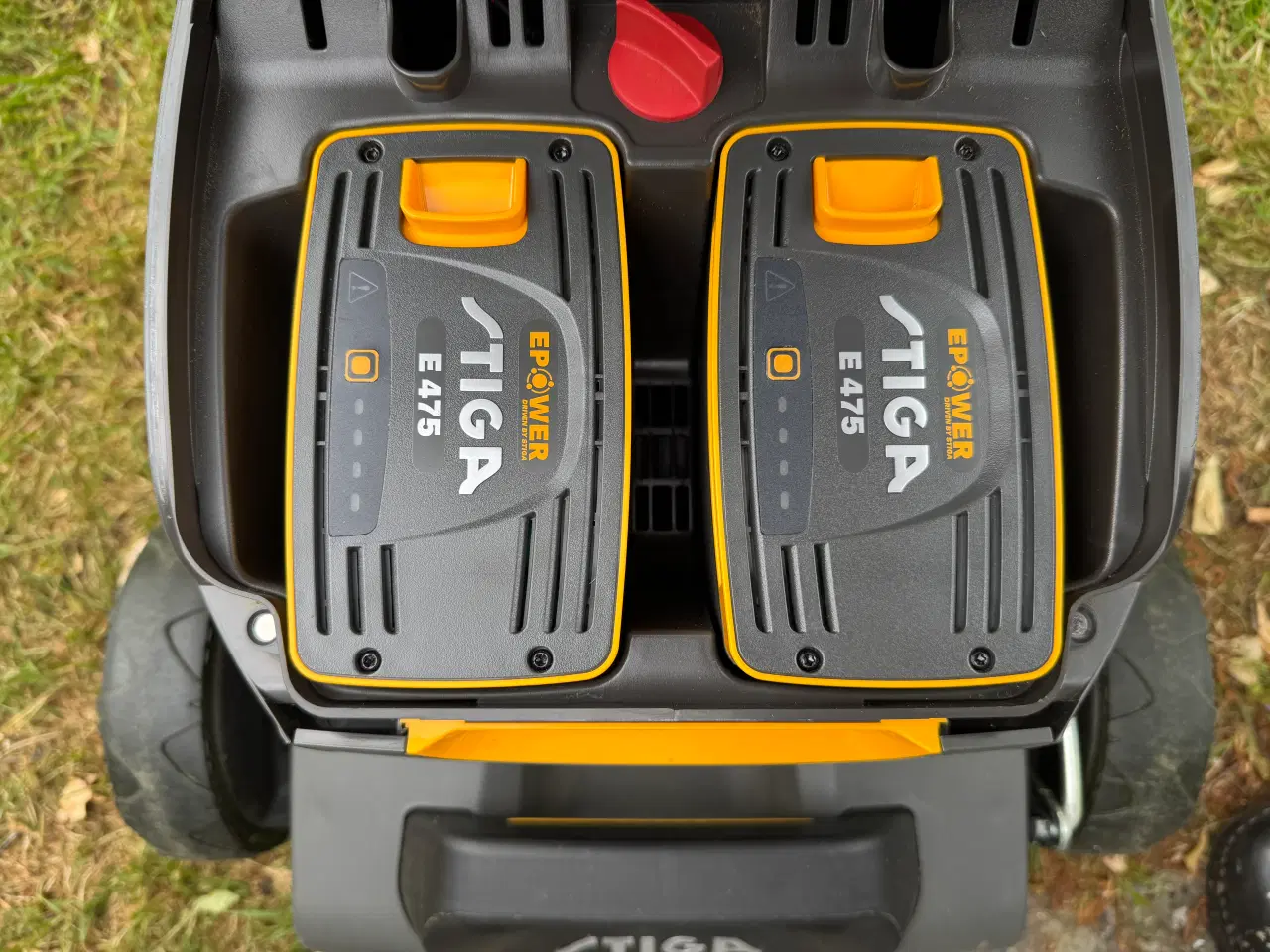 Billede 5 - Stiga Batteriplæneklipper med selvtræk