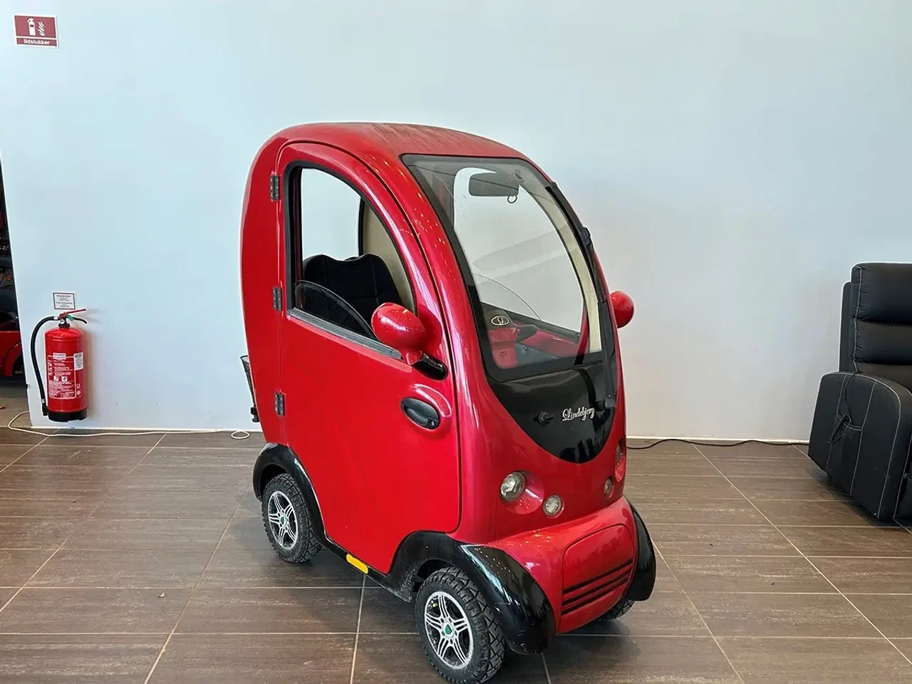 Billede 1 - City Kabine rød