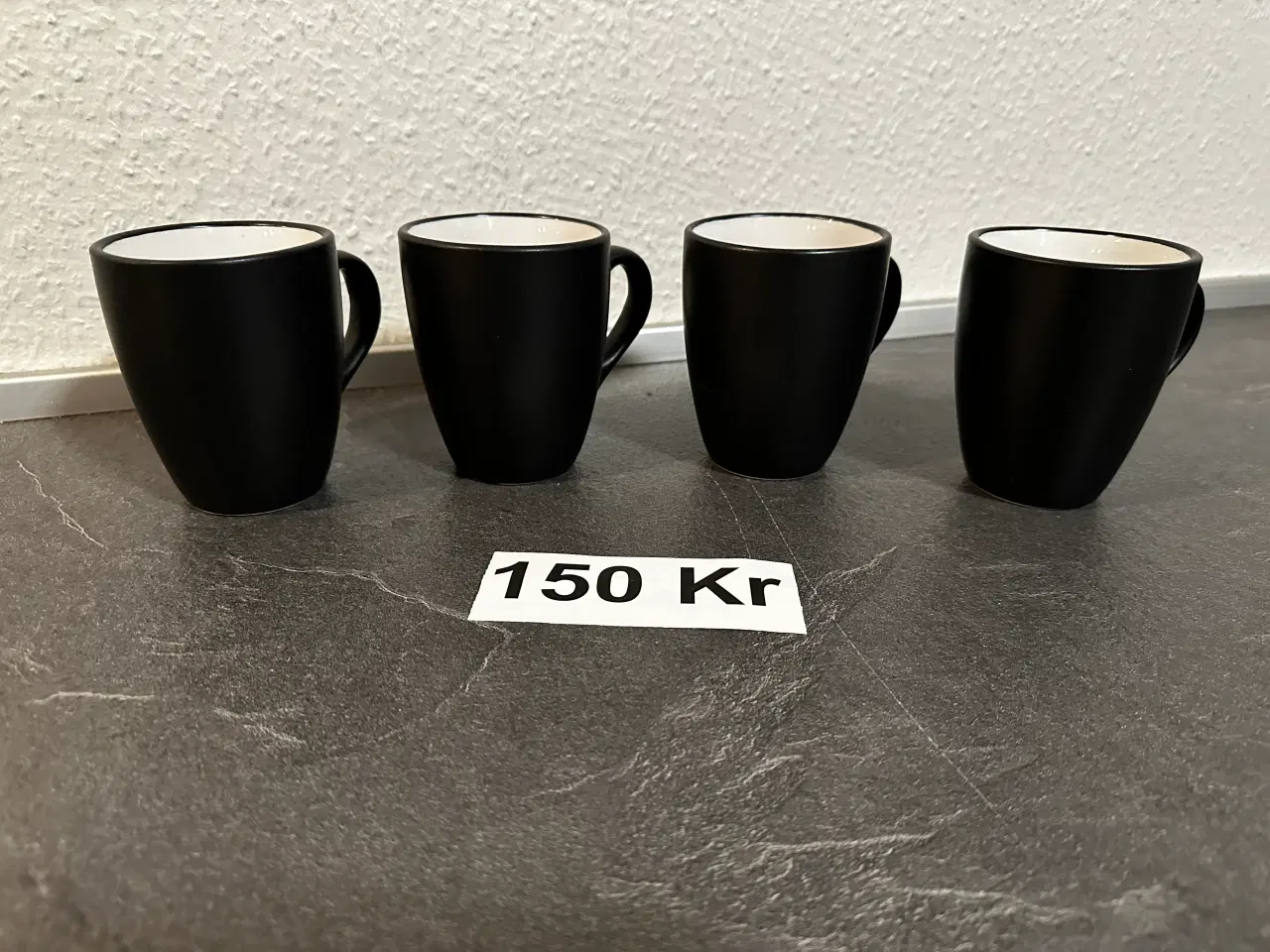 Billede 2 - Sæt med sorte kaffekopper