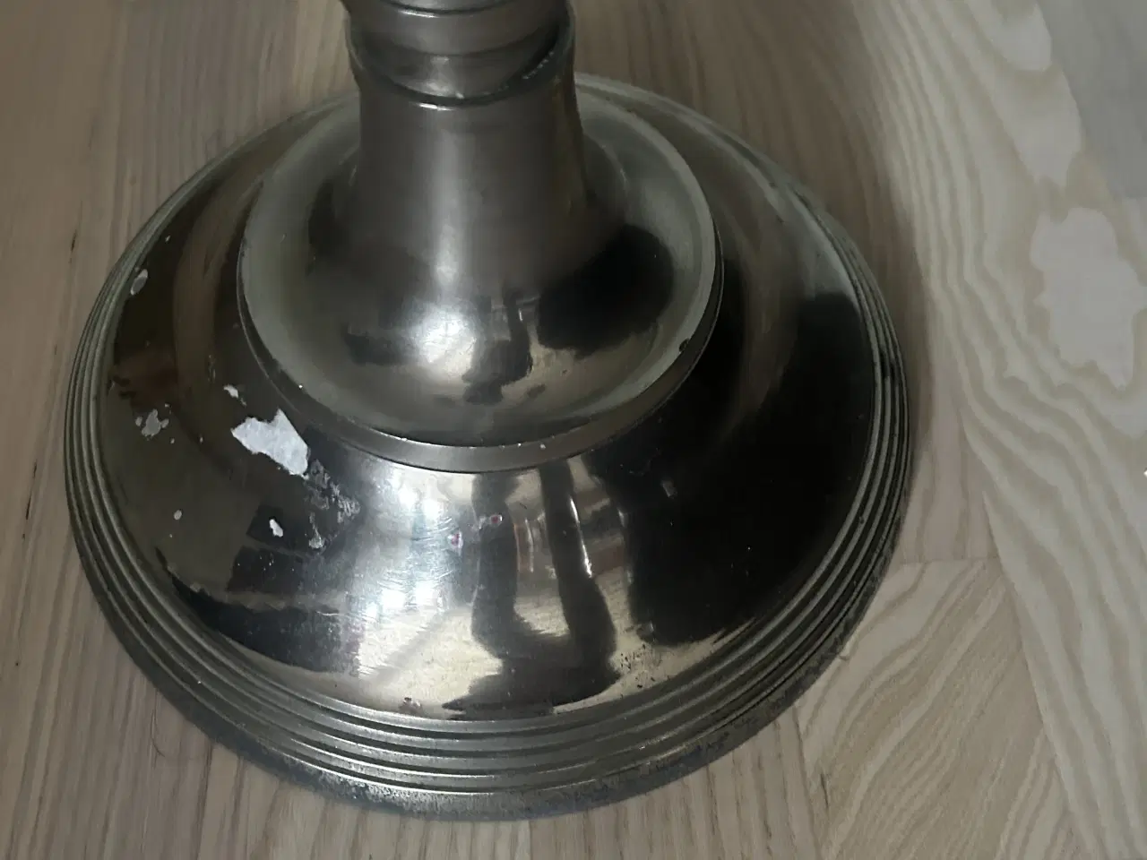 Billede 4 - Stor lysestage i okay stand