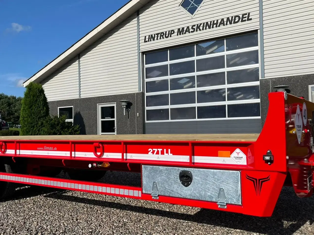Billede 17 - Tyrone 27TLL LANG MODEL med kombi bremser, både luft og hydrauliske bremser. Affjedret træk og affjedret aksler. Med hydrauliske ramper og værktøjskasse
