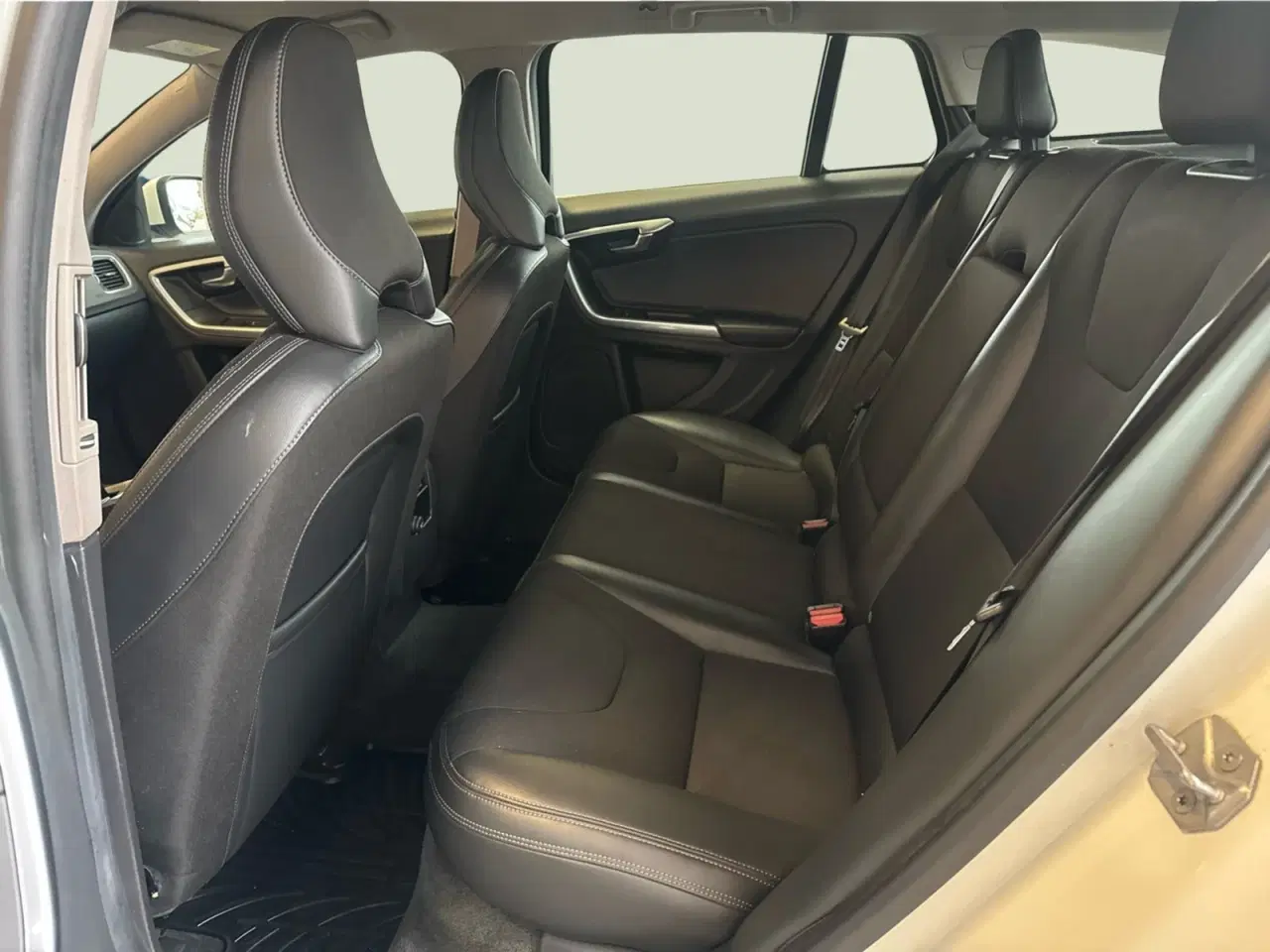 Billede 12 - Volvo V60 2,0 D4 181 Momentum Drive-E