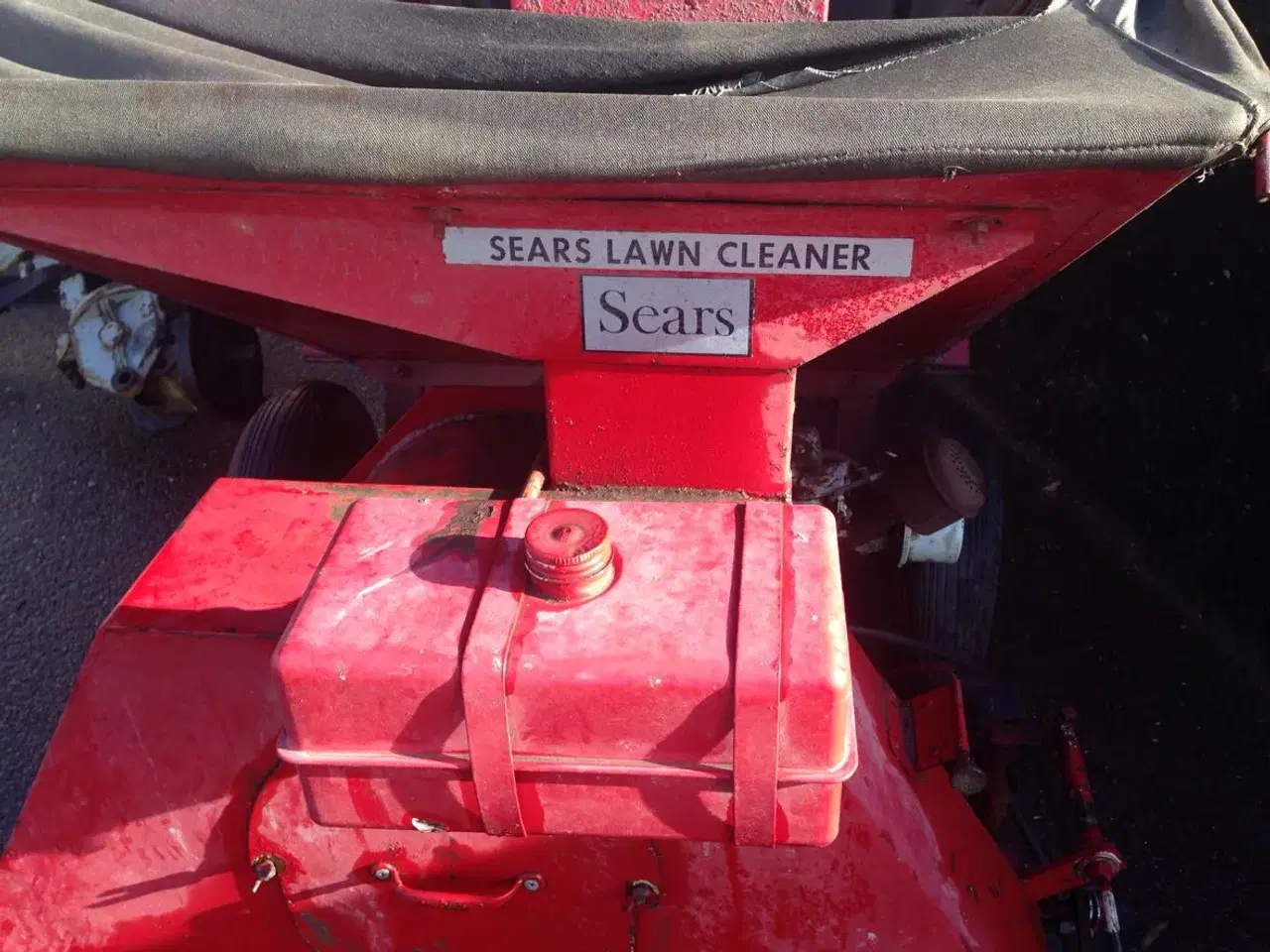 Billede 1 - Sears lawn cleaner søges