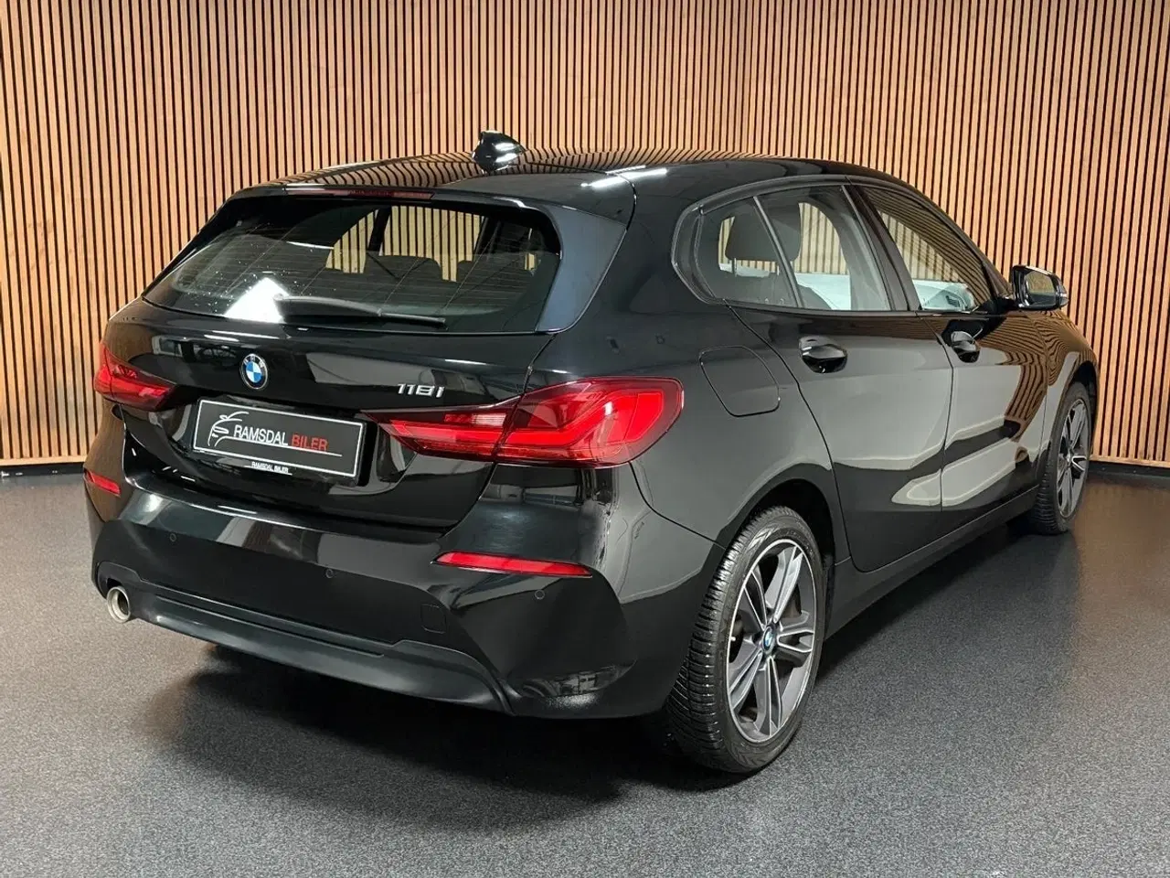 Billede 5 - BMW 118i 1,5 Sport Line aut.