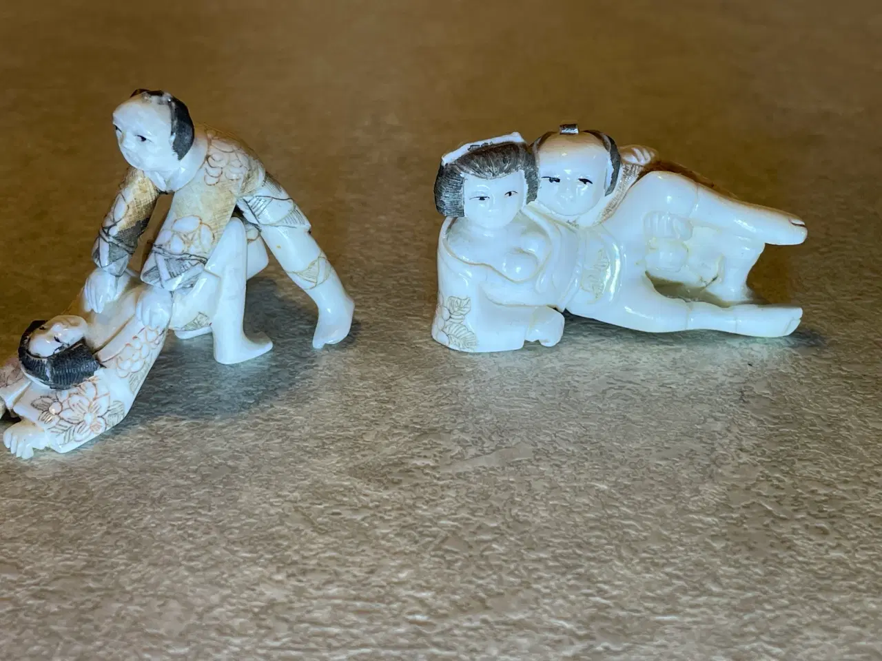 Billede 1 - Japanske elfenbensfigurer, signeret Masayuki (Meij