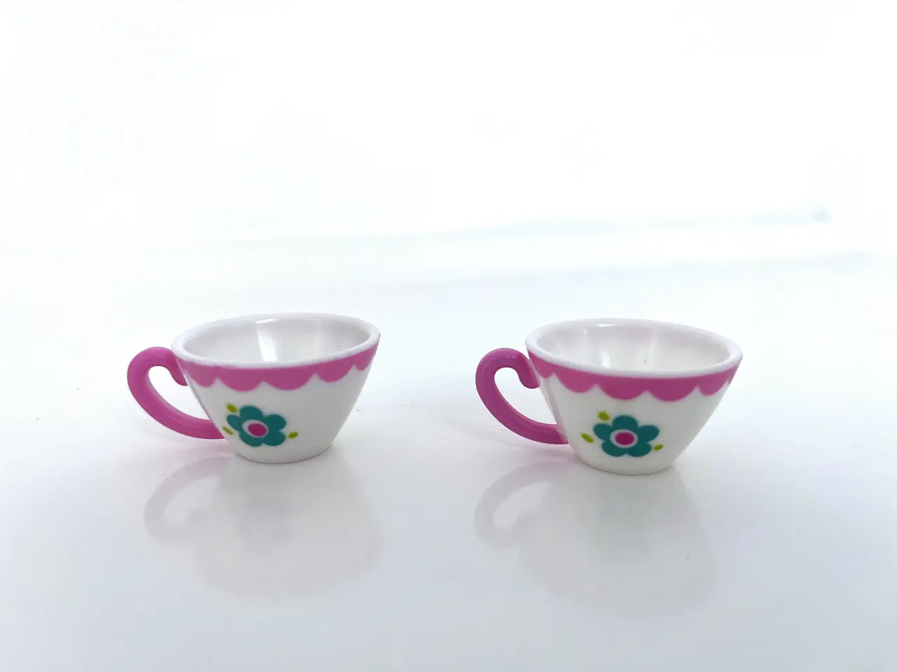 Billede 5 - OUR Generation Kaffestel