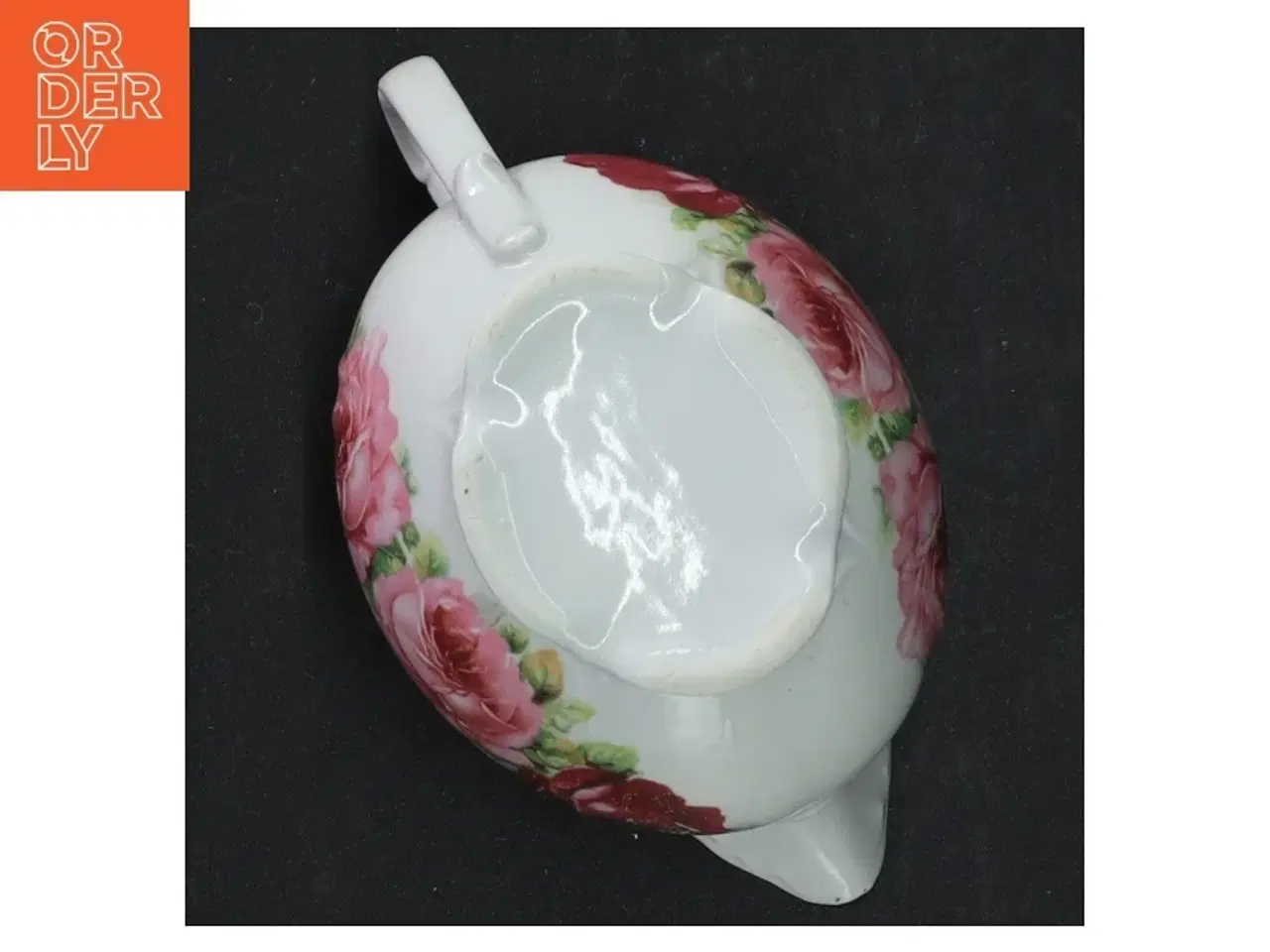 Billede 4 - Porcelæn flødekande med blomstermotiv (str. 18 x 7 cm)