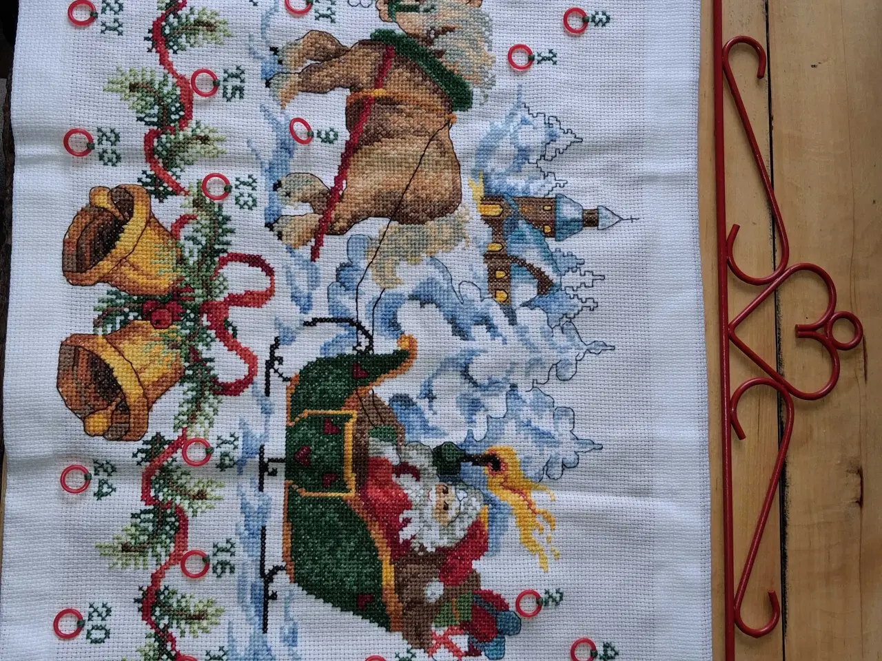 Billede 4 - Nybroderet Advents - og Pakkekalendere.