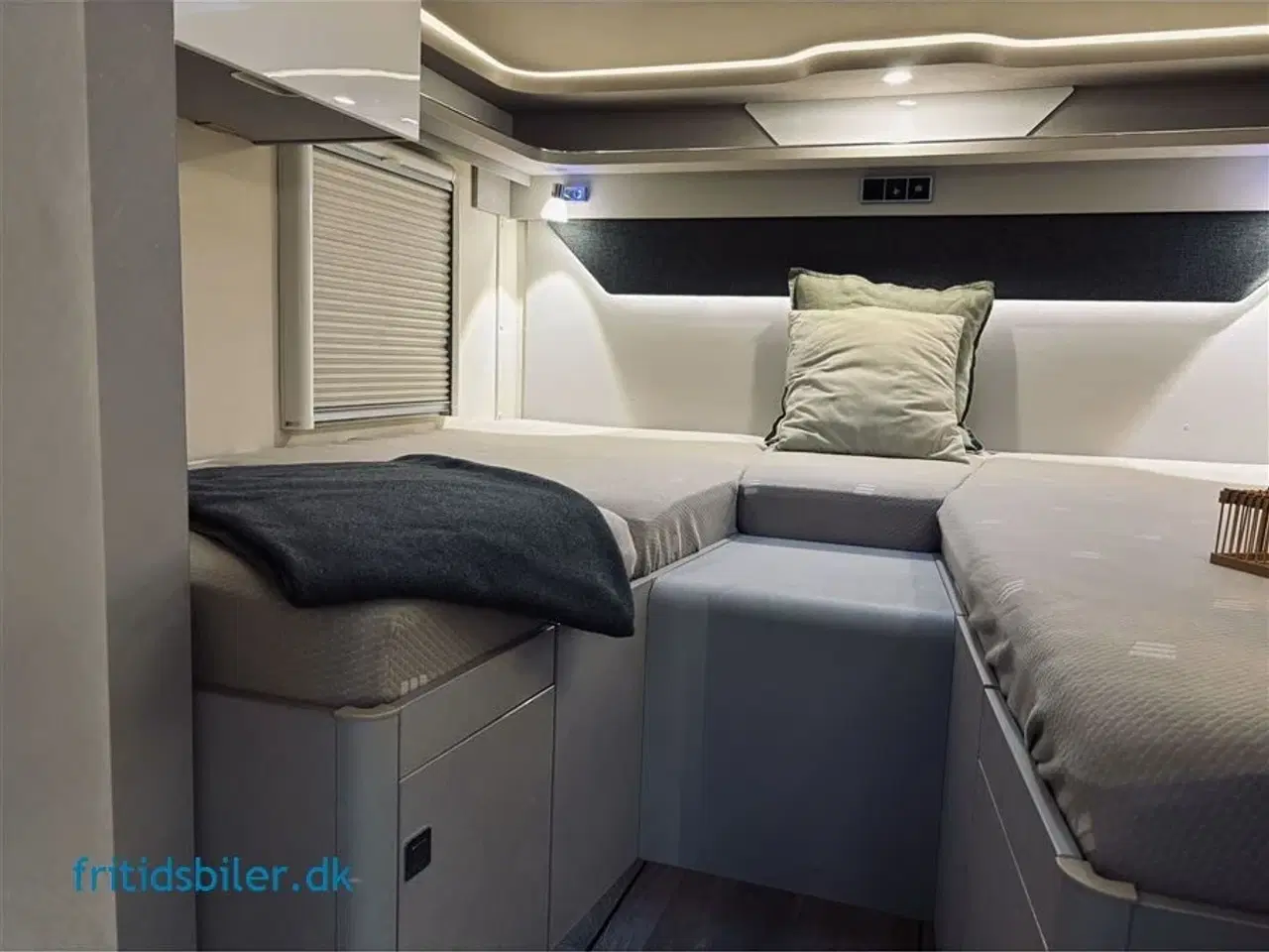 Billede 5 - 2024 - Hymer Tramp S585 170 Hk 9 Trins Aut. gear   Hymer Tramp S585 en helt igennem flot og pæn camper til den fede tur syd eller nord på