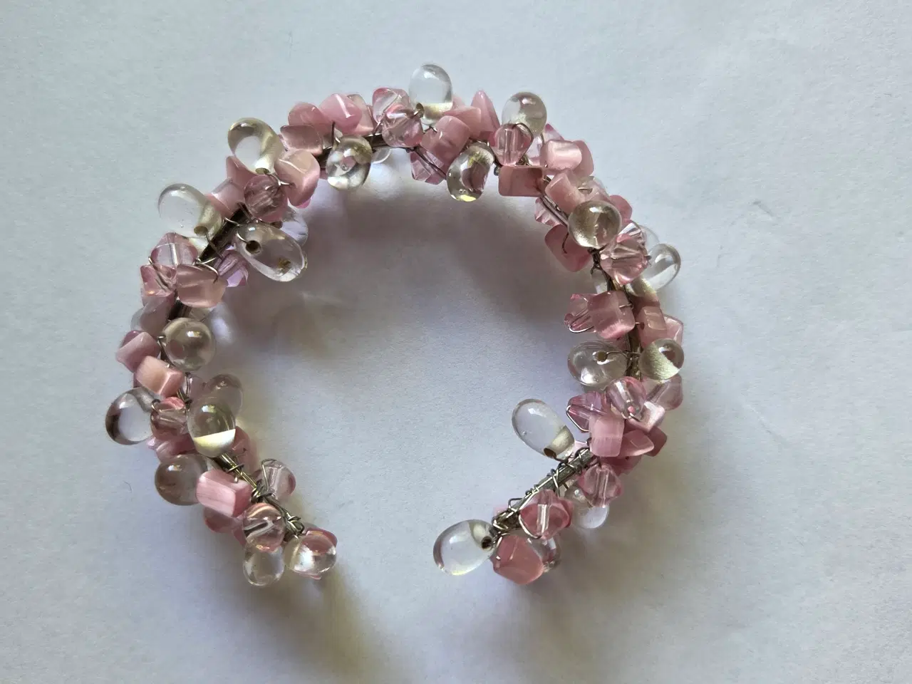 Billede 4 - Rosa og klar perle armbånd