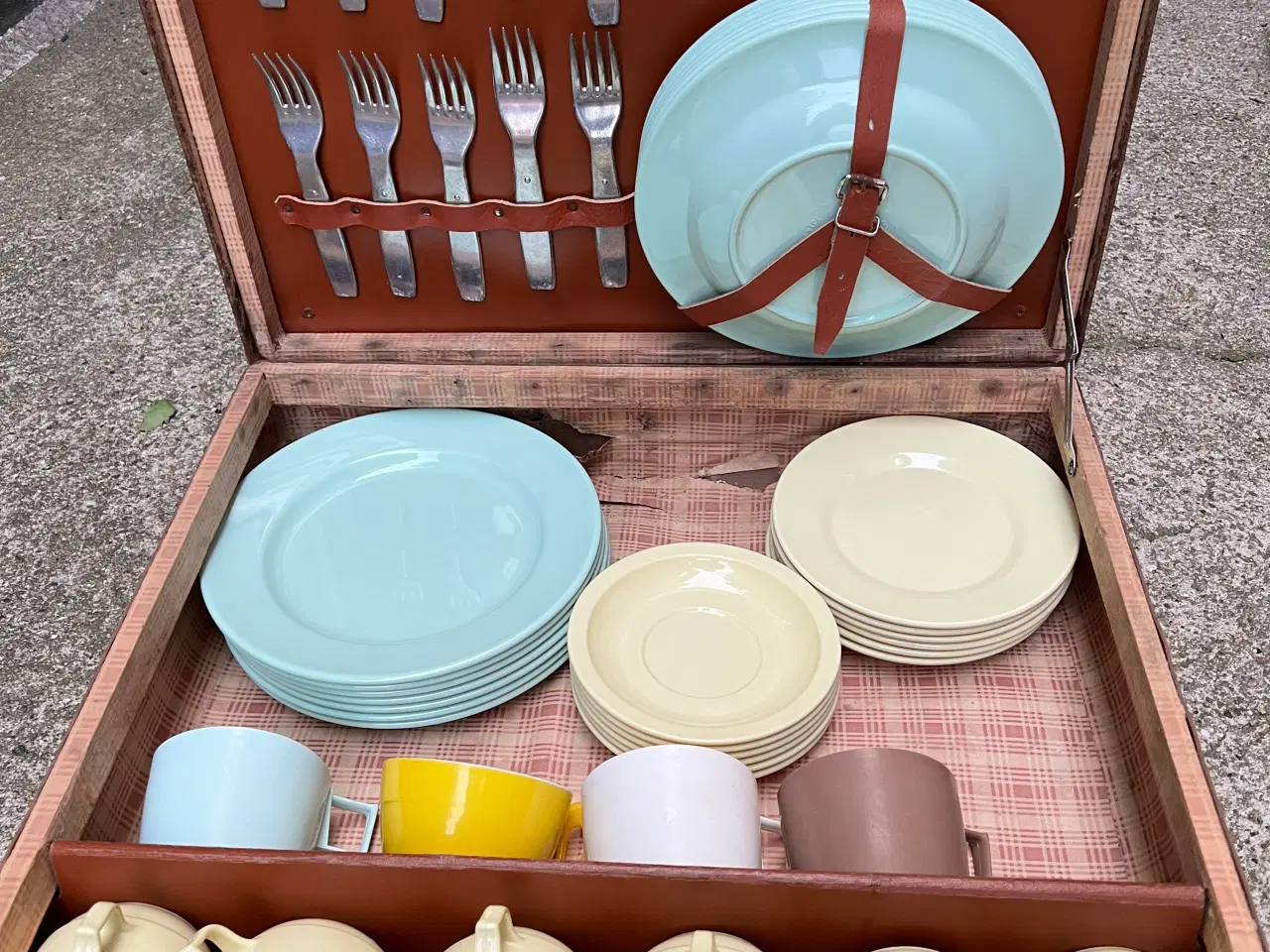 Billede 1 - Picnickuffert
