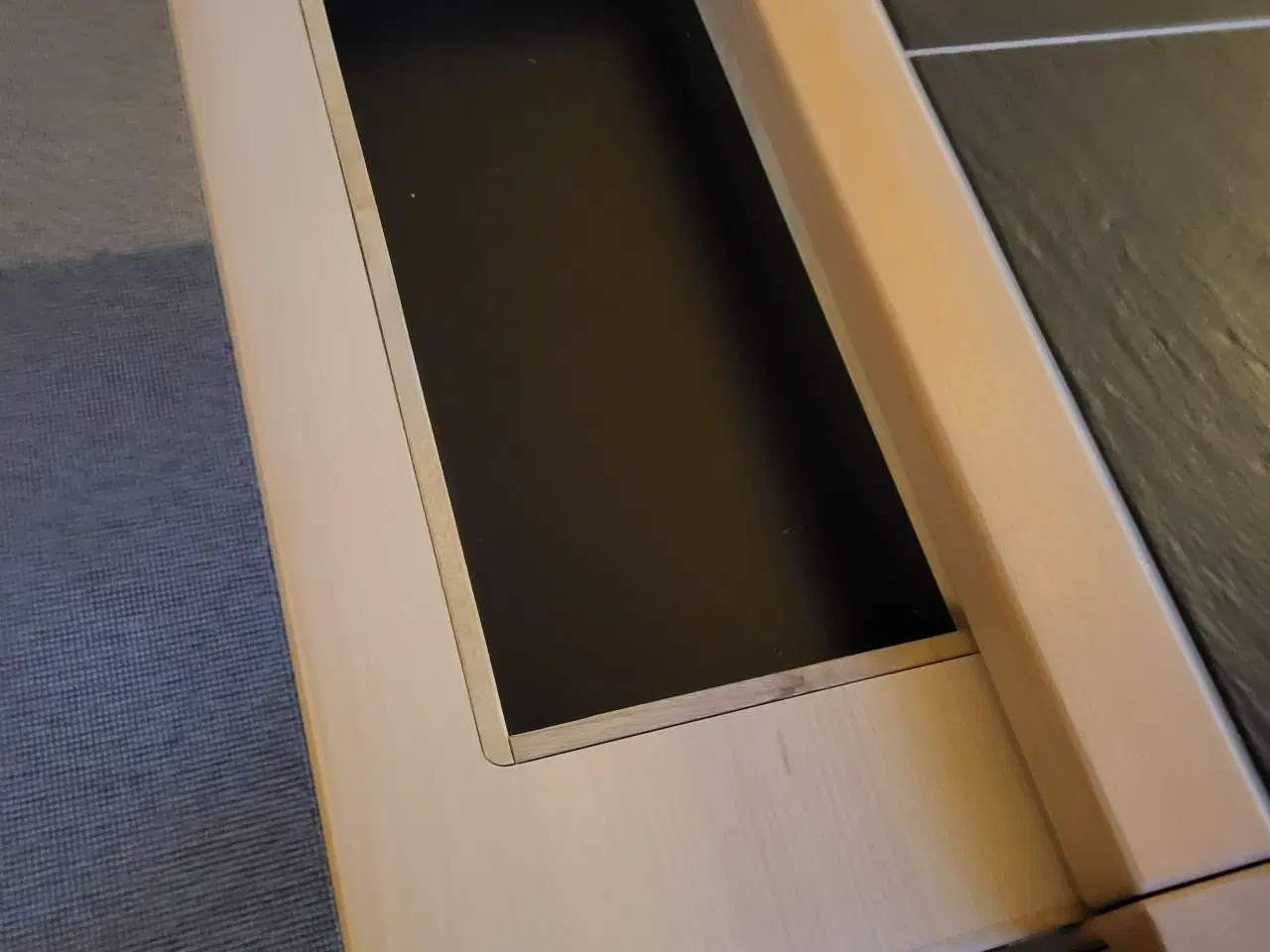 Billede 2 - Sofabord med udtræksskuffe