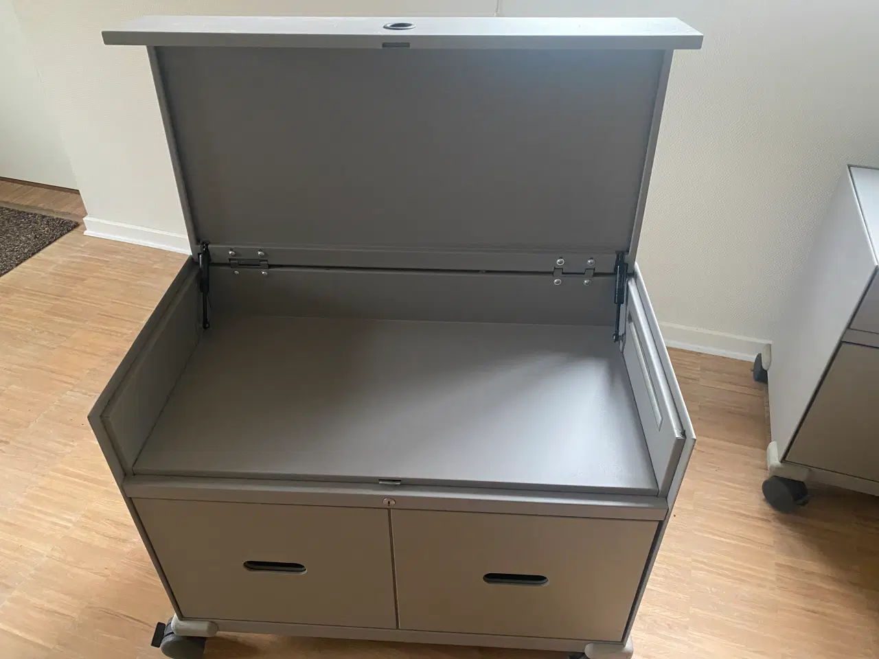 Billede 4 - Kontor opbevaring 