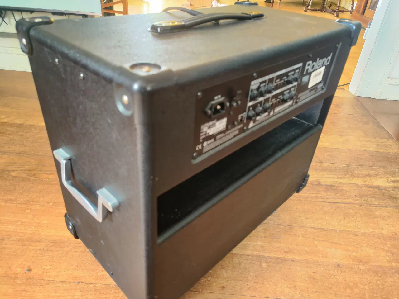 Billede 3 - Roland 100 W digital guitarforstærker