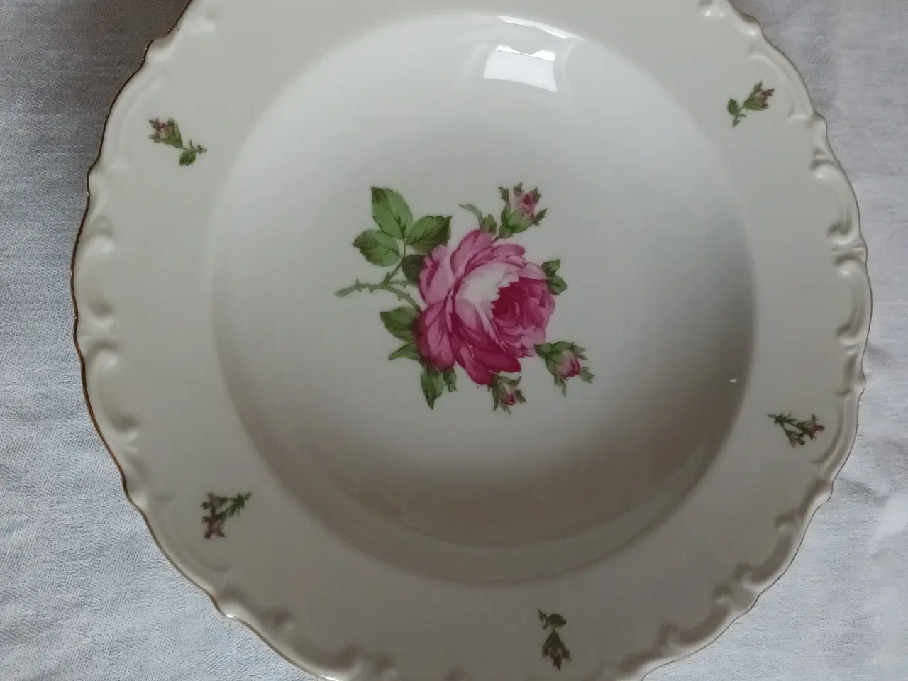 Billede 1 - Dele til Kaffestel/spiseste Kahla med lyserød rose