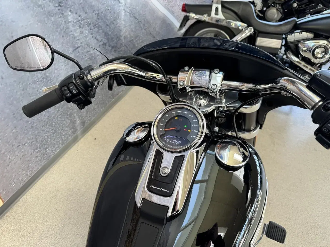 Billede 5 - Harley-Davidson FLSB Sport Glide 107"