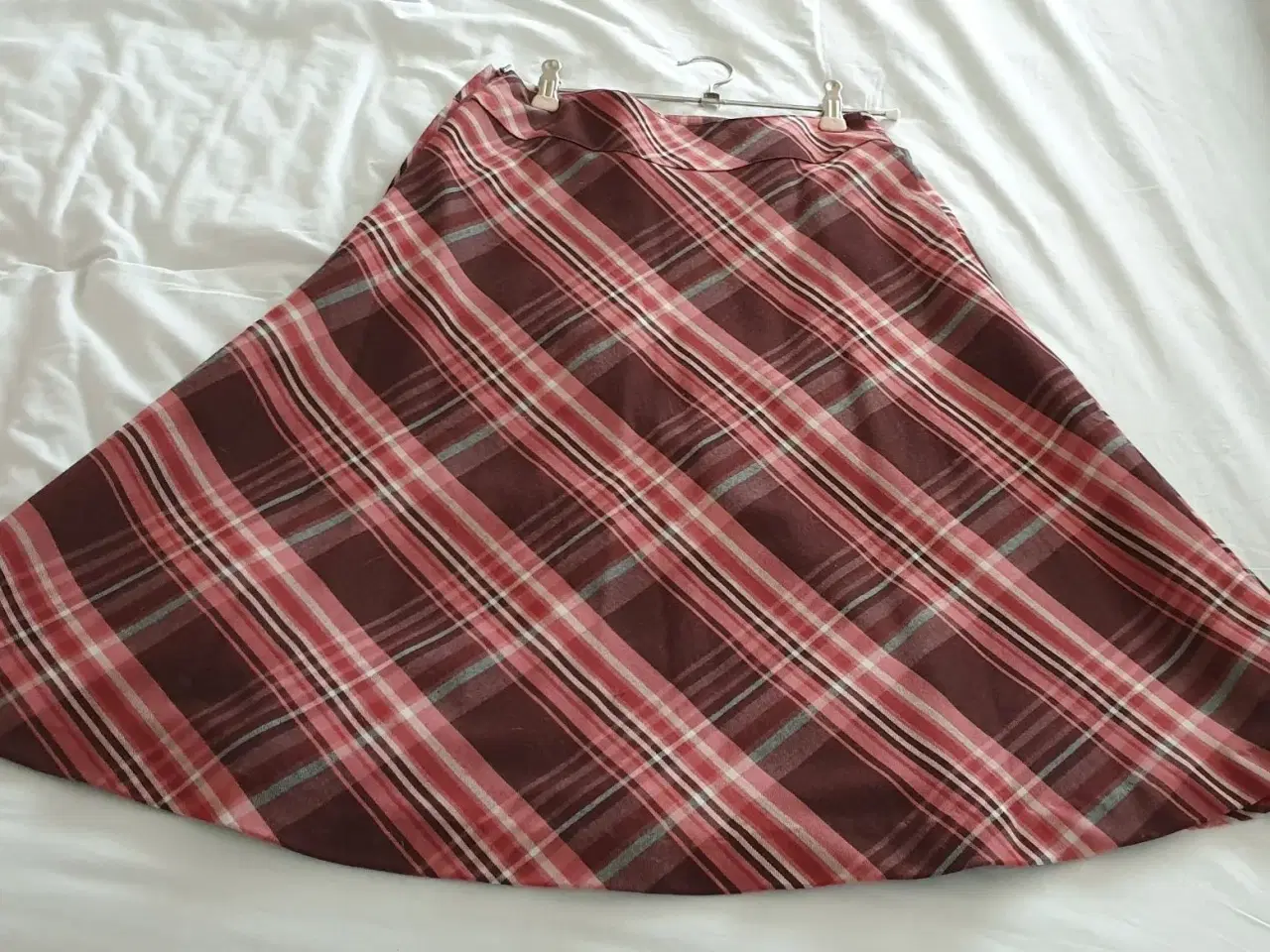 Billede 1 - Sød vintage nederdel sælges :)