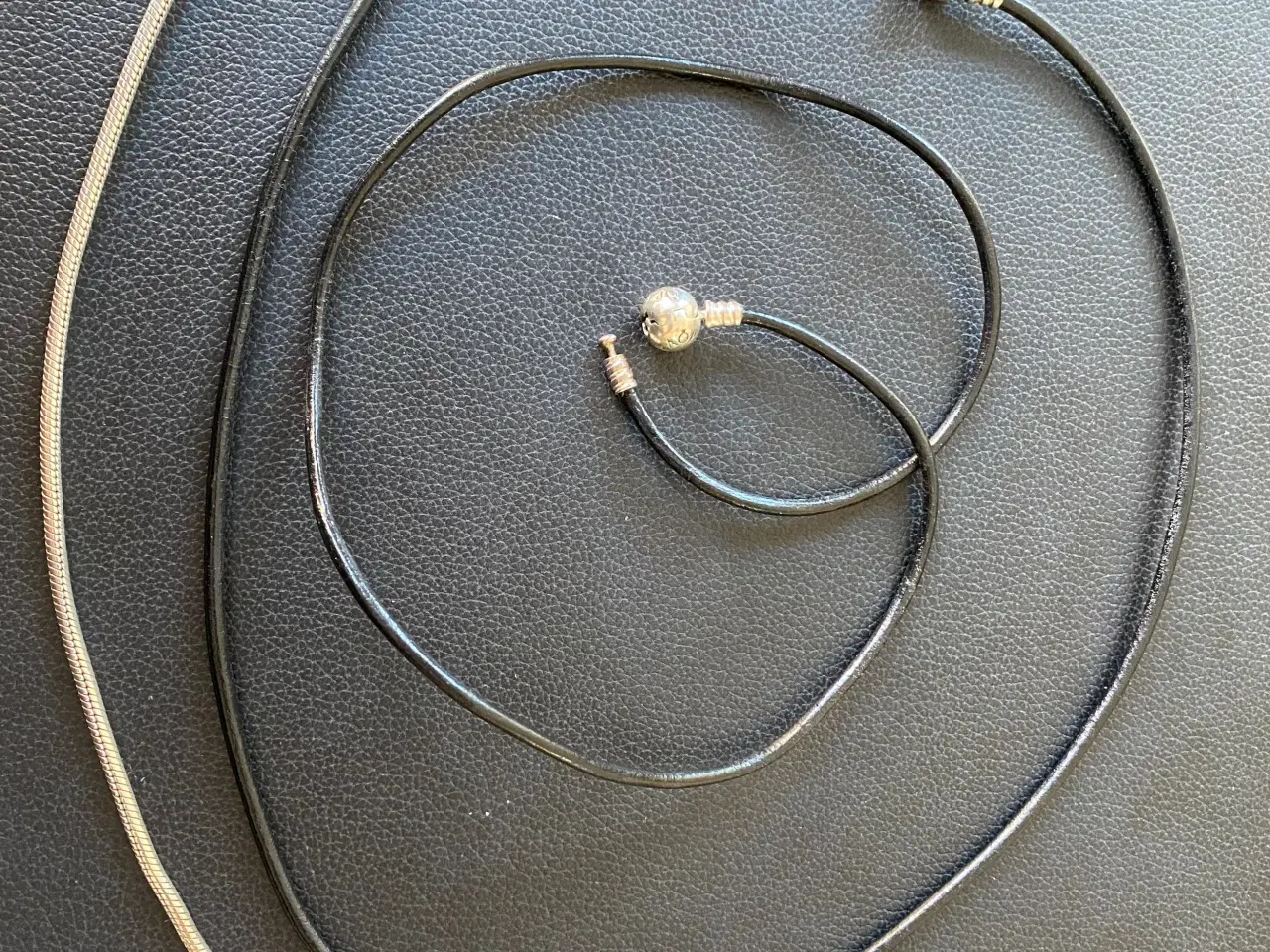 Billede 1 - Pandora kæder - sølv/læder