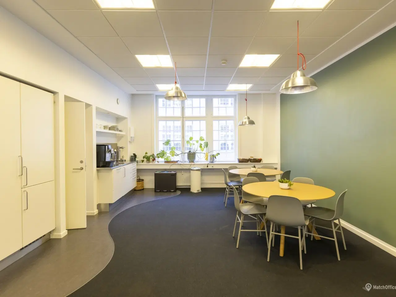 Billede 11 - Eksklusivt kontormiljø i ikonisk ejendom med fælles kantine - lige ved Kongens Have