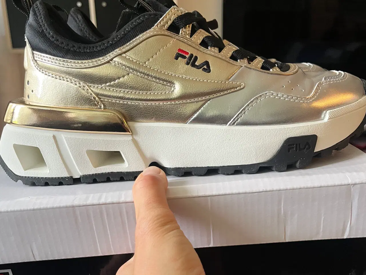 Billede 2 - Fila UPGR8 M WMN silver/gold