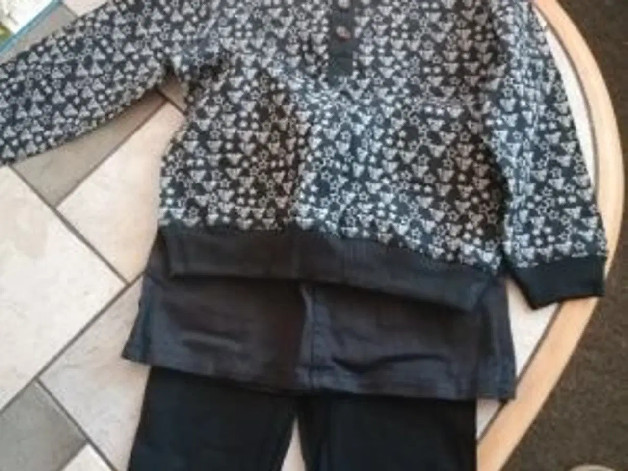 Billede 2 - Sæt og kjoler