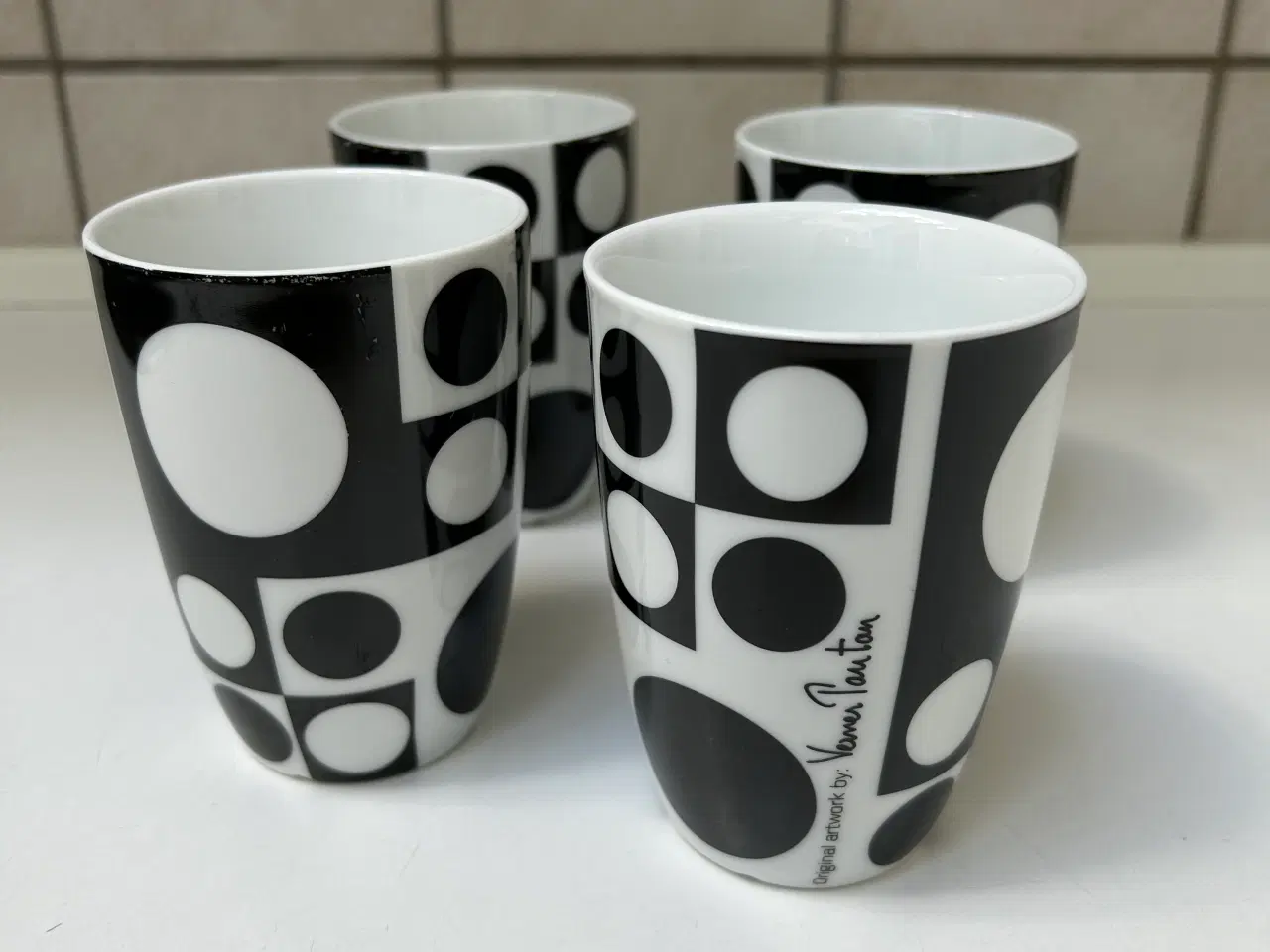 Billede 1 - 4 Termokrus, Verner Panton med sort deco.200