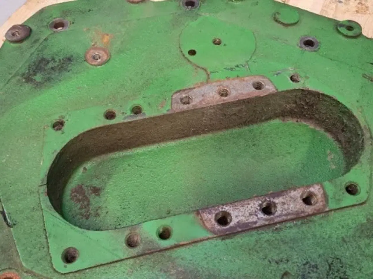 Billede 8 - John Deere 6125HZ001 Dæksel R504671