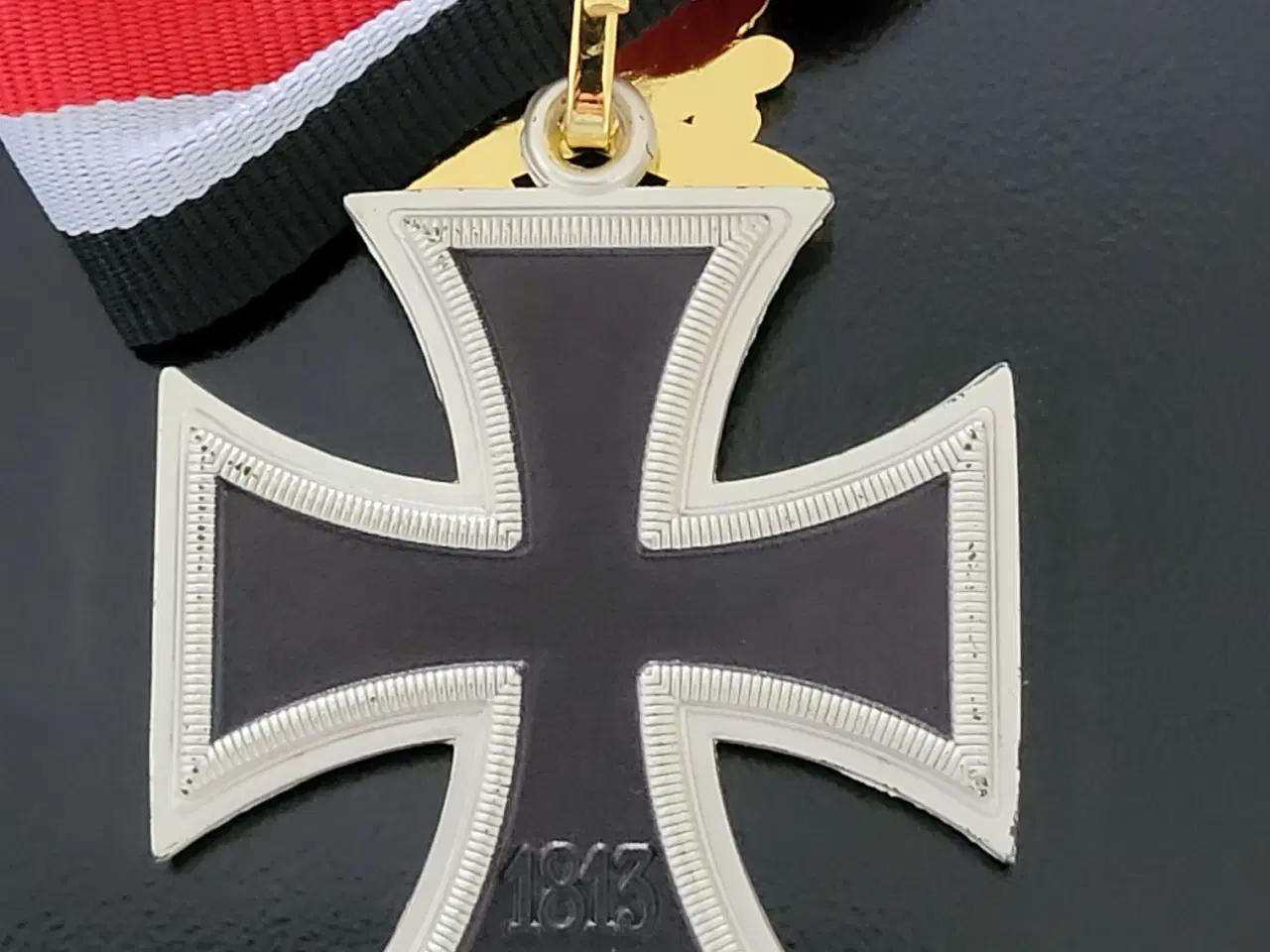 Billede 3 - Jernkorsets Ridderkors i guld(farvet) vedhæng