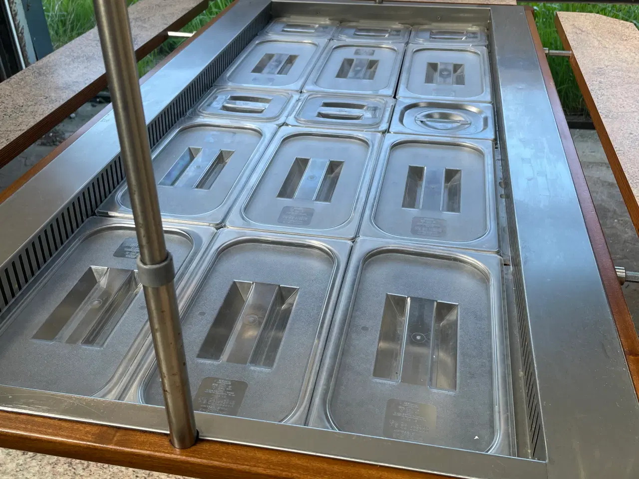 Billede 4 - Salatbar med køl inkl.indsatser