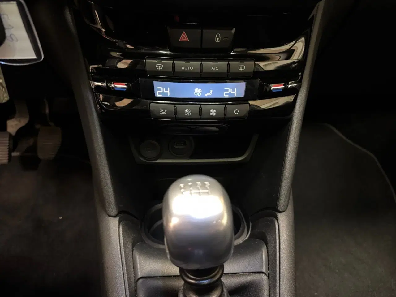 Billede 11 - Peugeot 208 1,5 BlueHDi 100 Signature Sky