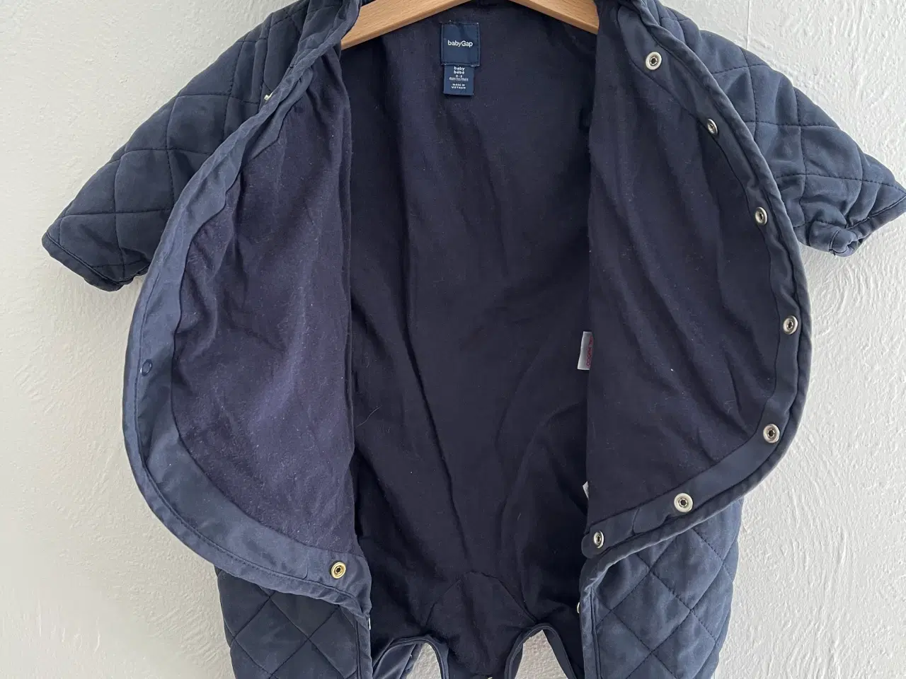 Billede 4 - Baby Gap køredragt str. 0-3 mdr.