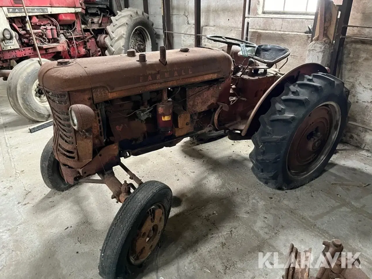 Billede 2 - Veterantraktor Farmall FU235
