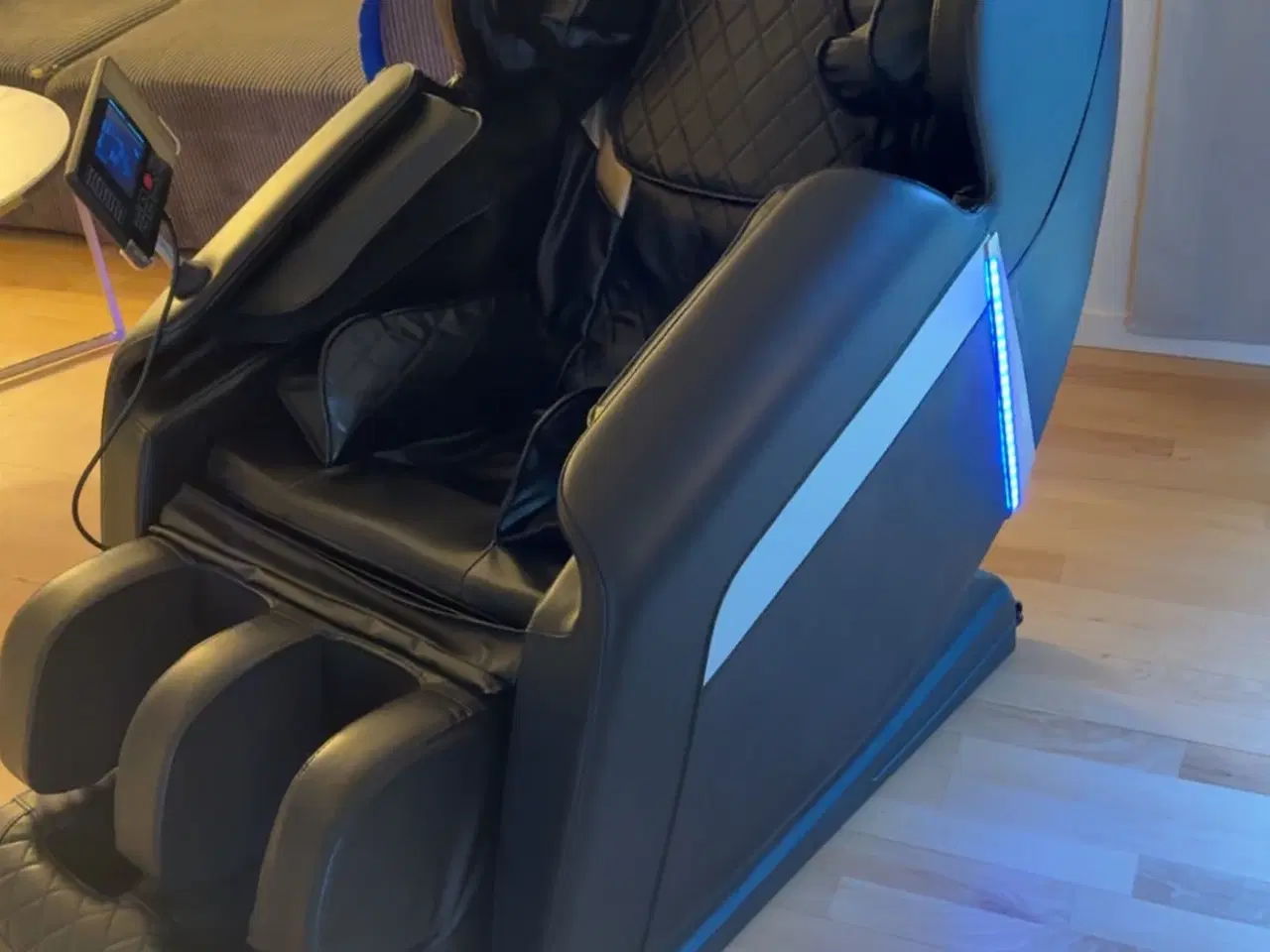 Billede 3 - Rigtig fin massagestol